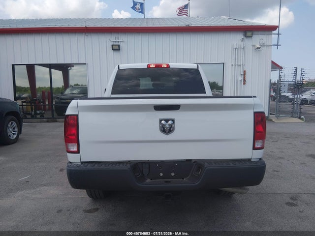 3C6RR7KG6LG253797 RAM 1500 Classic Tradesman 4x4 5&#039;7 Box