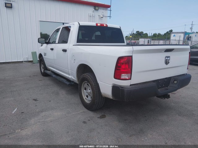 3C6RR7KG6LG253797 RAM 1500 Classic Tradesman 4x4 5&#039;7 Box