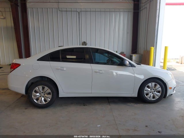 1G1PA5SH2F7278502 Chevrolet Cruze Ls Auto
