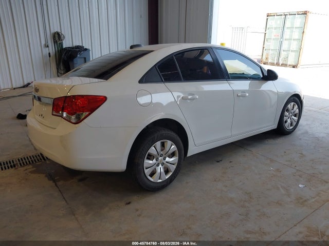 1G1PA5SH2F7278502 Chevrolet Cruze Ls Auto