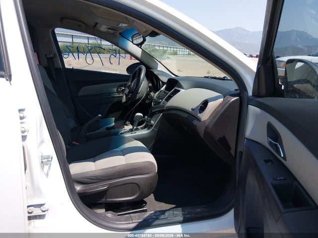 1G1PA5SH2F7278502 Chevrolet Cruze Ls Auto