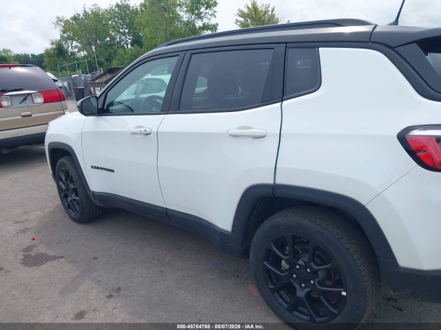 2024 Jeep Compass Latitude 4x4 მანქანა იყიდება აუქციონზე, vin: 3C4NJDBN2RT167818, აუქციონის ნომერი: 45784768