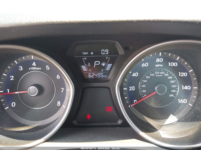 5NPDH4AE4FH572339 Hyundai ELANTRA SE