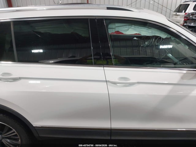 2018 Volkswagen Tiguan 2.0t Se/2.0t Sel მანქანა იყიდება აუქციონზე, vin: 3VV2B7AX3JM086590, აუქციონის ნომერი: 45784788