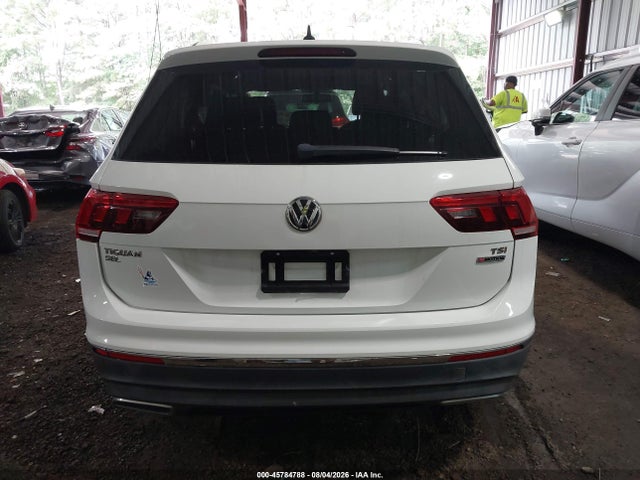 2018 Volkswagen Tiguan 2.0t Se/2.0t Sel მანქანა იყიდება აუქციონზე, vin: 3VV2B7AX3JM086590, აუქციონის ნომერი: 45784788