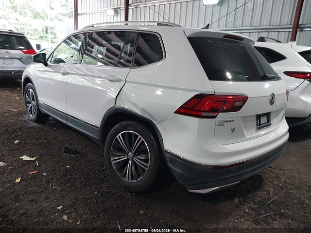 2018 Volkswagen Tiguan 2.0t Se/2.0t Sel მანქანა იყიდება აუქციონზე, vin: 3VV2B7AX3JM086590, აუქციონის ნომერი: 45784788