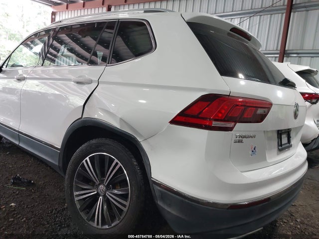 2018 Volkswagen Tiguan 2.0t Se/2.0t Sel მანქანა იყიდება აუქციონზე, vin: 3VV2B7AX3JM086590, აუქციონის ნომერი: 45784788