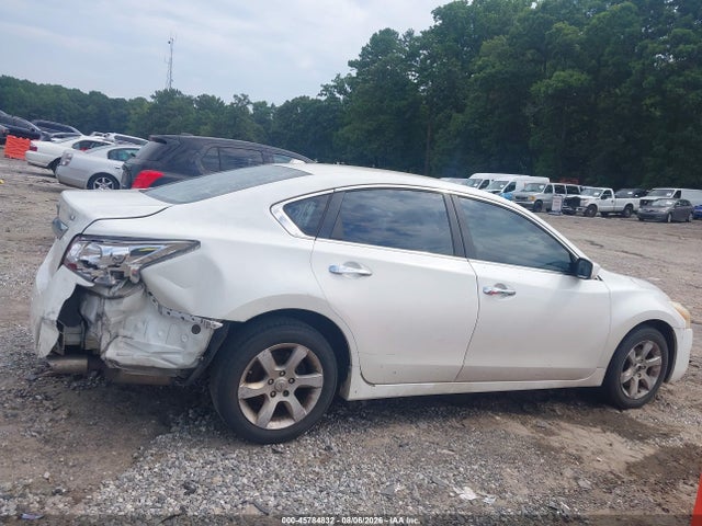 Продажа на аукционе авто 2013 Nissan Altima 2.5 Sv, vin: 1N4AL3AP7DN443267, номер лота: 45784832