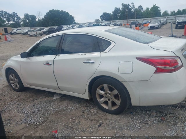 Продажа на аукционе авто 2013 Nissan Altima 2.5 Sv, vin: 1N4AL3AP7DN443267, номер лота: 45784832