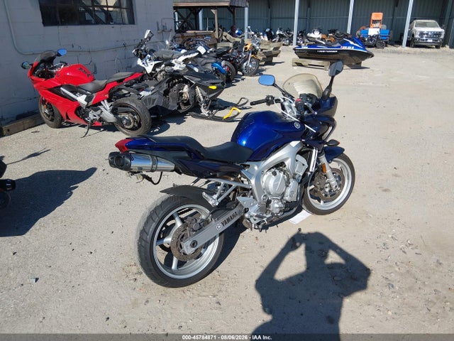 45784871 :رقم المزاد ، JYARJ08E25A004195 vin ، 2005 Yamaha Fz6 S مزاد بيع