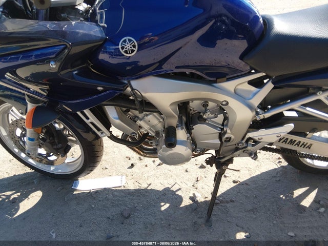 45784871 :رقم المزاد ، JYARJ08E25A004195 vin ، 2005 Yamaha Fz6 S مزاد بيع