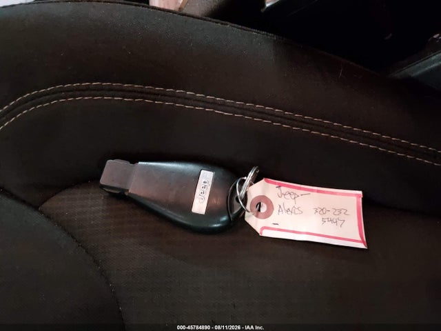 Продаж на аукціоні авто 2015 Jeep Cherokee Latitude, vin: 1C4PJLCBXFW616689, номер лоту: 45784890