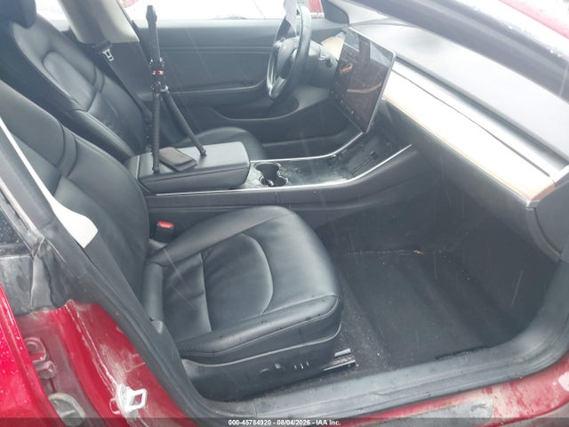 2018 Tesla Model 3 Long Range/mid Range მანქანა იყიდება აუქციონზე, vin: 5YJ3E1EA2JF006231, აუქციონის ნომერი: 45784920