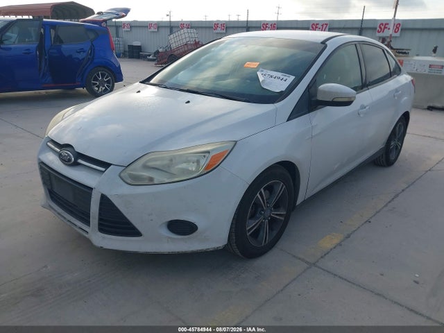 1FADP3F23EL196096 Ford FOCUS SE