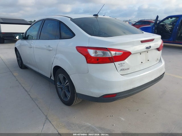 1FADP3F23EL196096 Ford FOCUS SE