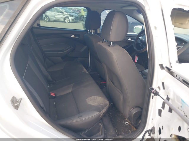 1FADP3F23EL196096 Ford FOCUS SE