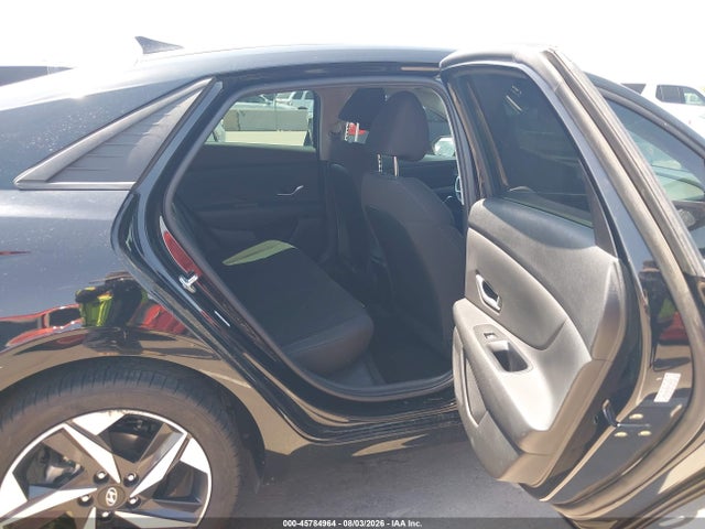 KMHLS4AG3PU416276 Hyundai ELANTRA SEL