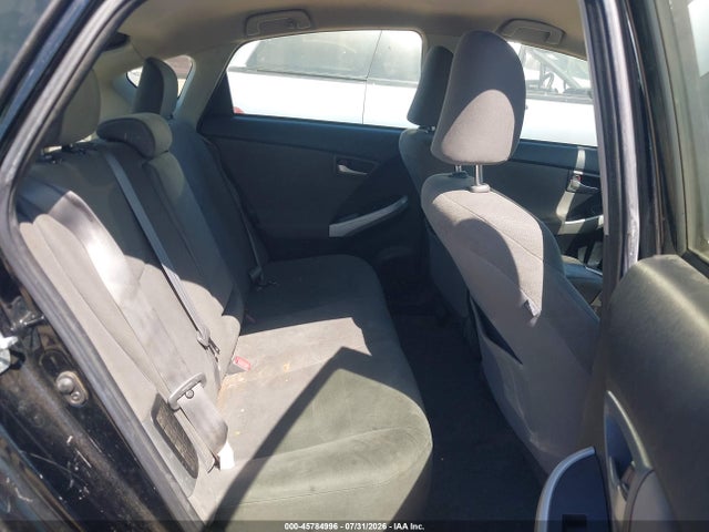 Toyota Prius Two 2014 JTDKN3DU9E1748434 Image 8