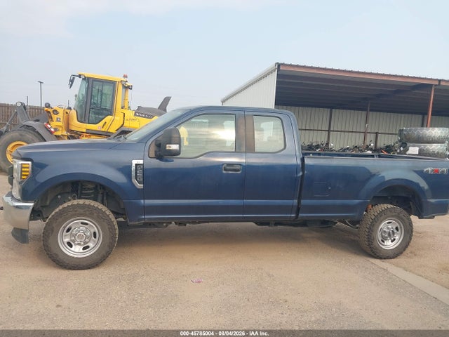 1FT7X2B63JEC22186 Ford F-250 Xl