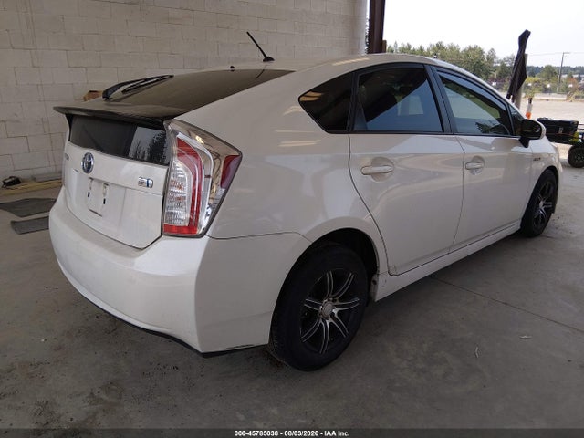 Toyota Prius Two 2015 JTDKN3DU0F1890771 Image 4