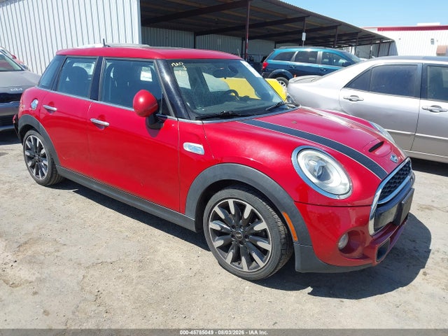 2016 WMWXU3C5XG2B62938 main image