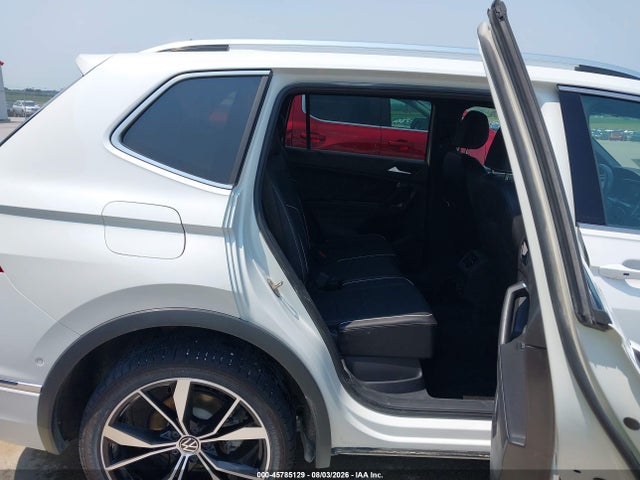 3VV4B7AX9PM047195 Volkswagen Tiguan 2.0t Sel R-line