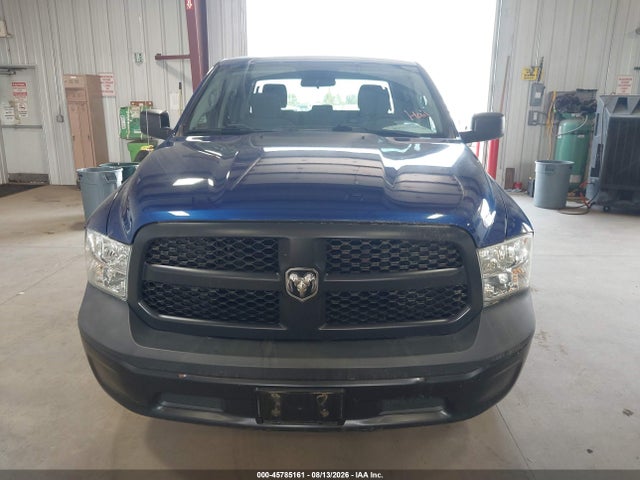 45785161 :رقم المزاد ، 1C6RR6KG4JS250283 vin ، 2018 Ram 1500 Tradesman  4x2 5'7 Box مزاد بيع