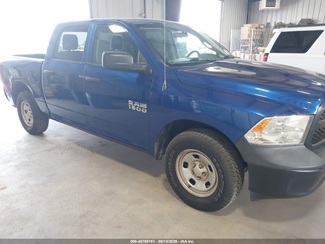 45785161 :رقم المزاد ، 1C6RR6KG4JS250283 vin ، 2018 Ram 1500 Tradesman  4x2 5'7 Box مزاد بيع