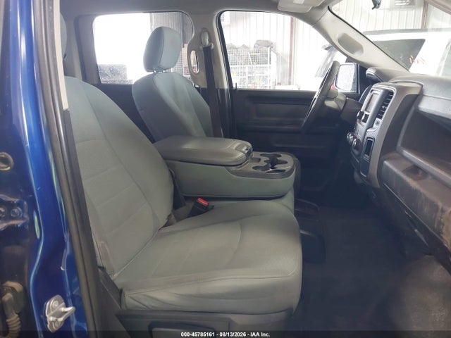 45785161 :رقم المزاد ، 1C6RR6KG4JS250283 vin ، 2018 Ram 1500 Tradesman  4x2 5'7 Box مزاد بيع