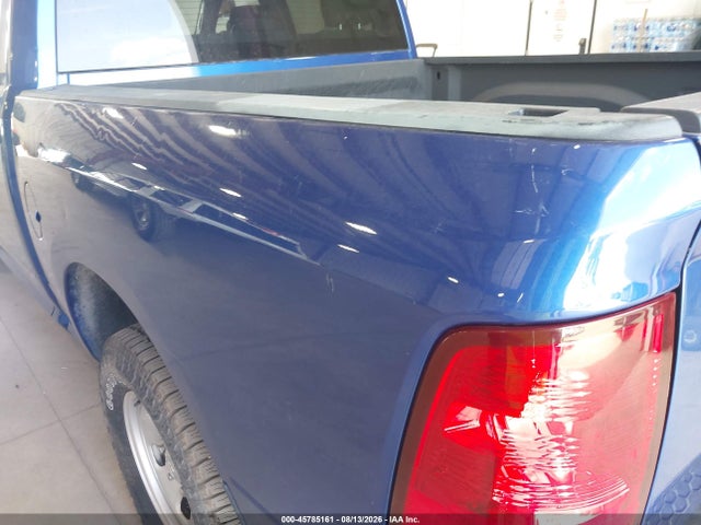 45785161 :رقم المزاد ، 1C6RR6KG4JS250283 vin ، 2018 Ram 1500 Tradesman  4x2 5'7 Box مزاد بيع