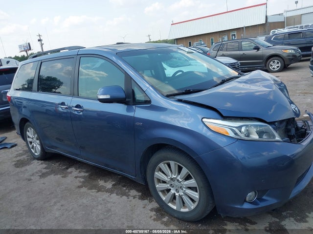 45785167 :رقم المزاد ، 5TDDZ3DC7HS151987 vin ، 2017 Toyota Sienna Limited Premium 7 Passenger مزاد بيع