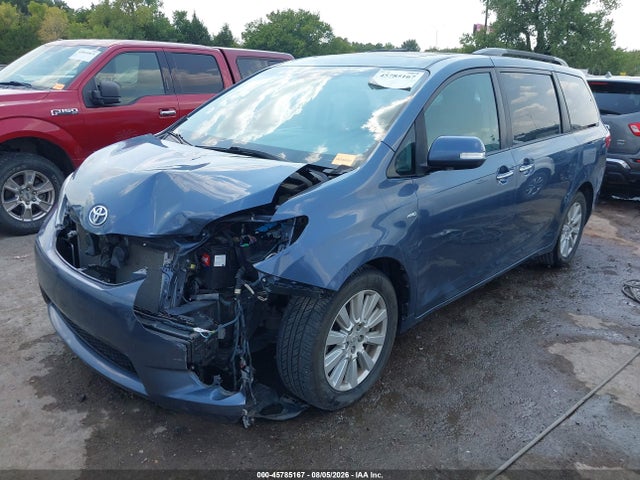 45785167 :رقم المزاد ، 5TDDZ3DC7HS151987 vin ، 2017 Toyota Sienna Limited Premium 7 Passenger مزاد بيع