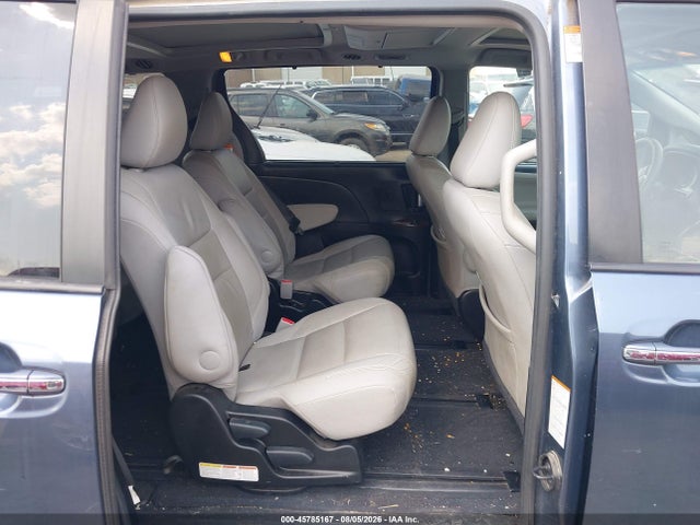 45785167 :رقم المزاد ، 5TDDZ3DC7HS151987 vin ، 2017 Toyota Sienna Limited Premium 7 Passenger مزاد بيع