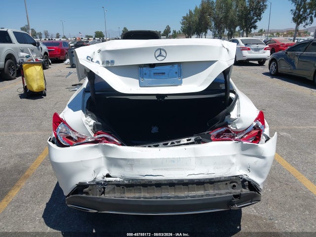 Mercedes-Benz CLA 250 2019 WDDSJ4EB8KN742939 Image 17