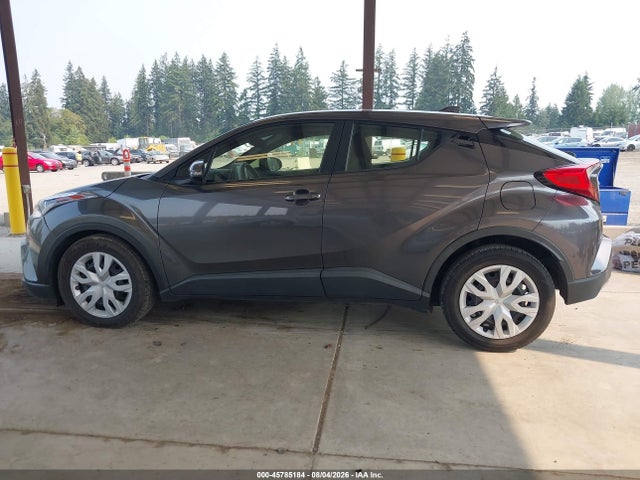 JTNKHMBX2K1027230 Toyota C-HR LE