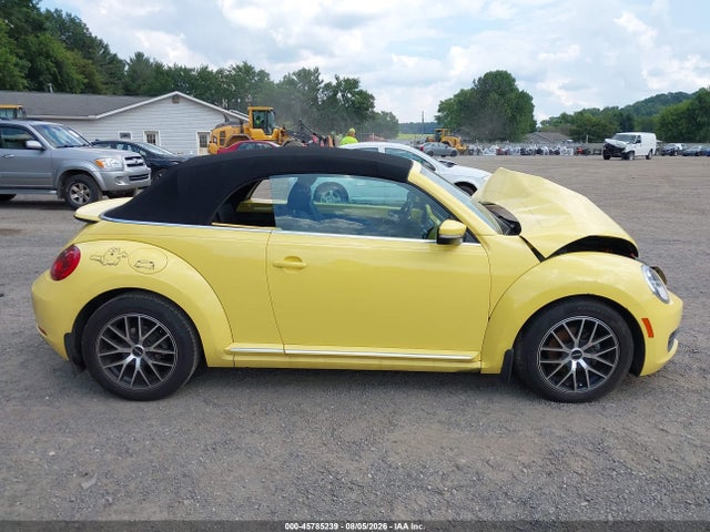 2013 Volkswagen Beetle 2.5l მანქანა იყიდება აუქციონზე, vin: 3VW5X7AT1DM827265, აუქციონის ნომერი: 45785239