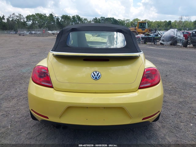 2013 Volkswagen Beetle 2.5l მანქანა იყიდება აუქციონზე, vin: 3VW5X7AT1DM827265, აუქციონის ნომერი: 45785239
