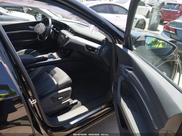 Aukcja sprzedaży 2022 Audi E-tron Premium Quattro, vin: WA1AABGE9NB023720, numer aukcji: 45785250