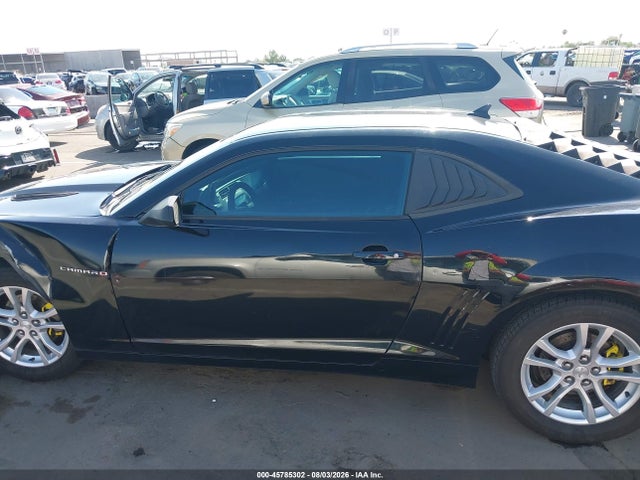 Продажа на аукционе авто 2015 Chevrolet Camaro 2ls, vin: 2G1FB1E38F9306979, номер лота: 45785302