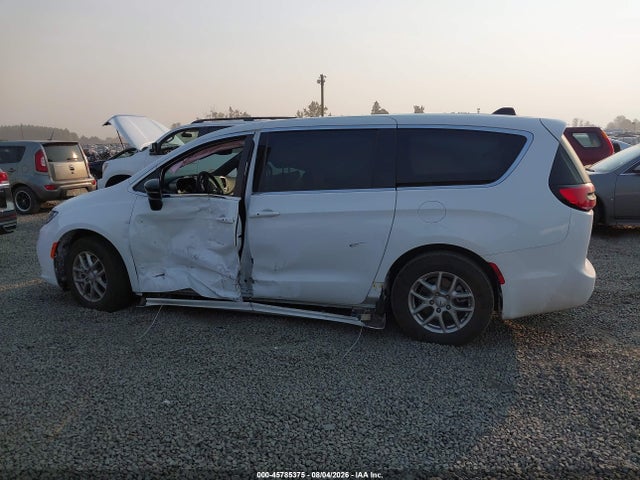 Chrysler Pacifica Select 2026 2C4RC1BG8TR254614 Image 14