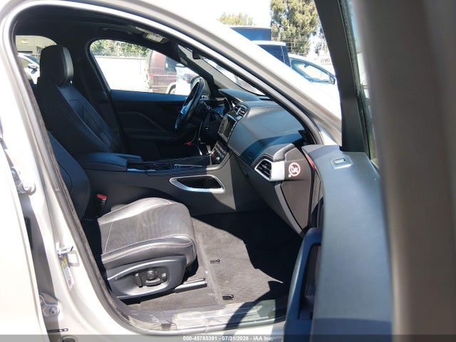 SADCL2BV7HA489984 Jaguar F-pace 35t R-sport