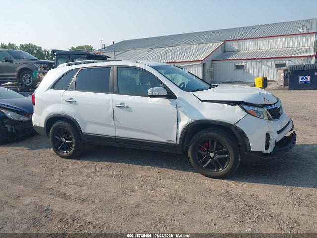 KIA SORENTO LX 2015 5XYKTDA7XFG603009 Image 14