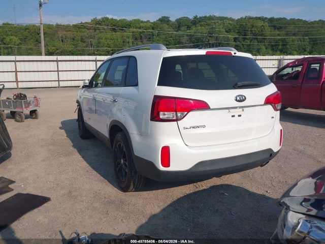 KIA SORENTO LX 2015 5XYKTDA7XFG603009 Image 3