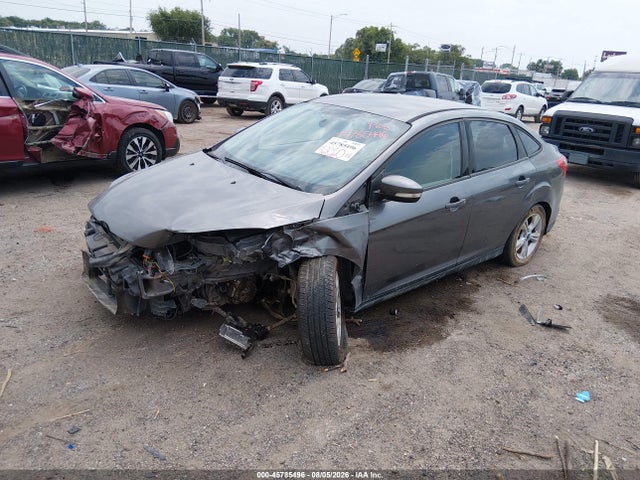 Ford FOCUS SE 2014 1FADP3F24EL432769 Image 2