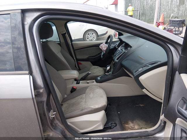 Ford FOCUS SE 2014 1FADP3F24EL432769 Image 5