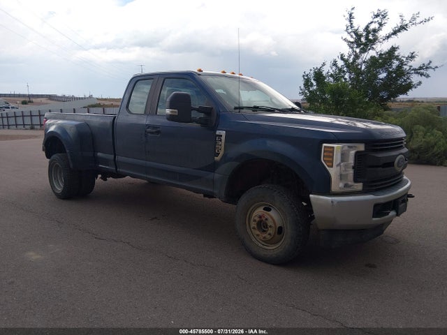 Auction sale of the 2019 Ford F-350 Xl, vin: 1FT8X3D66KEC16035, lot number: 45785500