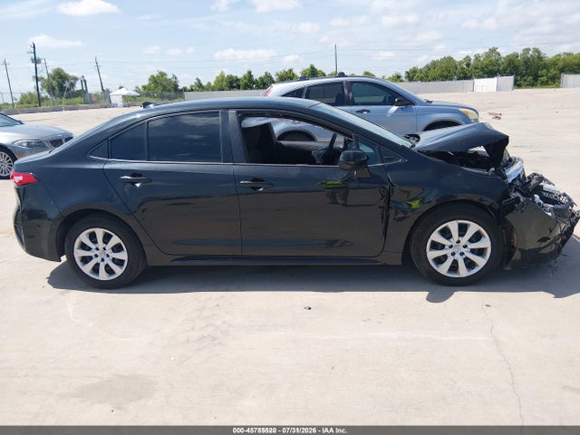 Toyota COROLLA LE 2022 5YFEPMAE5NP284306 Image 13