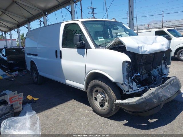Chevrolet Express Cargo 2020 1GCWGAFG6L1275001 main image