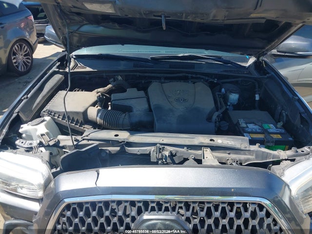 3TMAZ5CN1JM067008 Toyota Tacoma Trd Sport