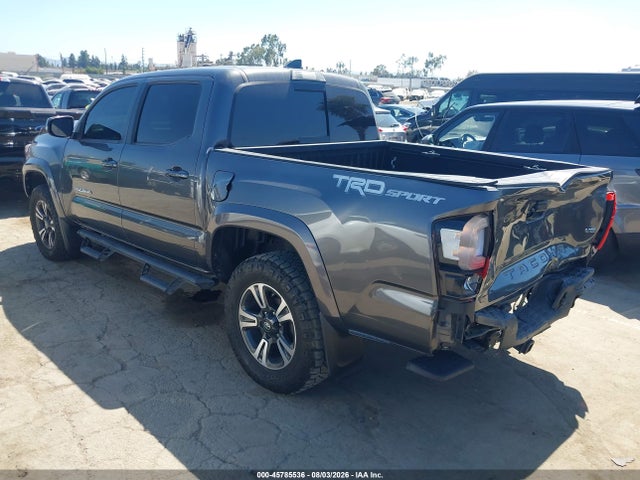 3TMAZ5CN1JM067008 Toyota Tacoma Trd Sport